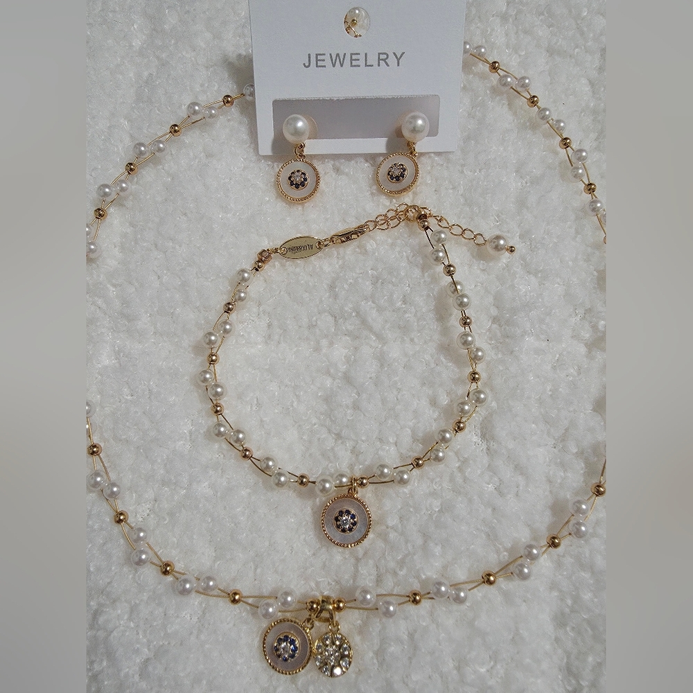 Pearl Necklace Set